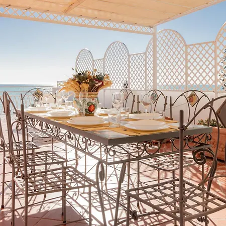 H11 Tuttomare Terrazzo - Parcheggio * Sanremo