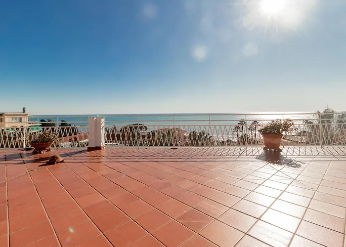 H11 Tuttomare Terrazzo - Parcheggio * 圣雷默